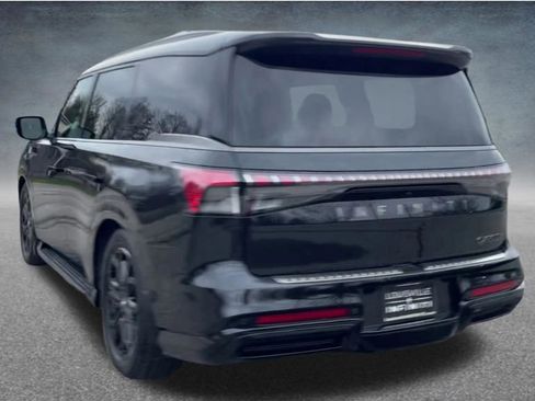 New 2026 INFINITI QX80 4WD image 7