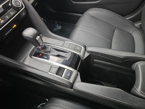 Used 2018 Honda Civic EX-L image 24