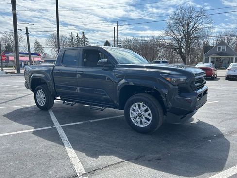New 2026 Toyota Tacoma SR5 AWD/4WD image 3