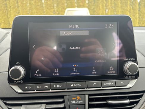 Used 2024 Nissan Altima 2.5 SV image 26