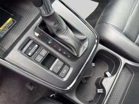 Used 2024 Honda CR-V EX-L image 16