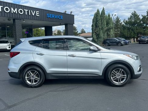 Used 2018 Hyundai Santa Fe Sport AWD/4WD image 2
