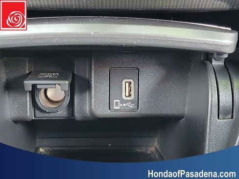 Used 2018 Honda Accord Sport image 18