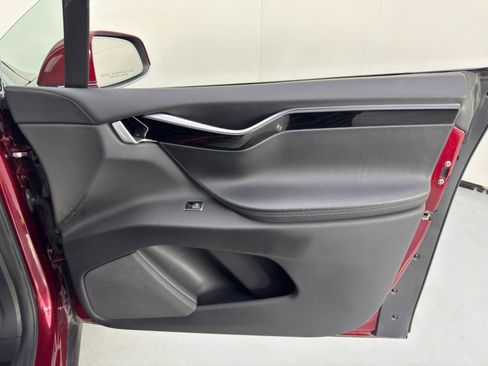 Used 2016 Tesla Model X P90D image 41