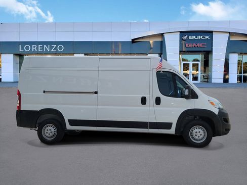 Used 2026 RAM ProMaster 2500 w/ Convenience Group FWD image 4