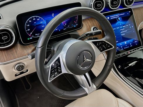 Used 2025 Mercedes-Benz C 300 4MATIC Sedan image 18