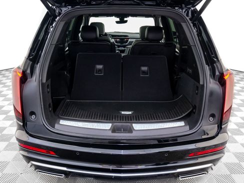 Used 2024 Cadillac XT6 Premium Luxury w/ Technology Package image 30