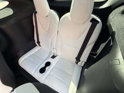 Used 2019 Tesla Model X 100D image 13