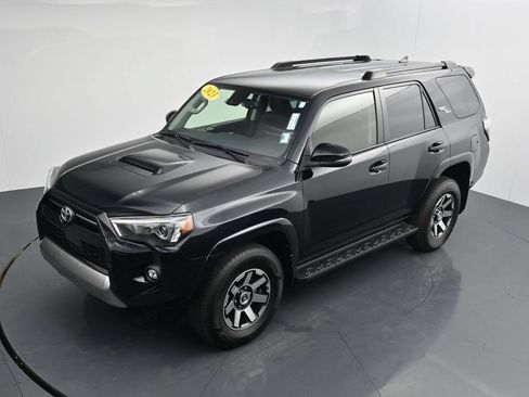 Used 2023 Toyota 4Runner TRD Off-Road Premium AWD/4WD image 31