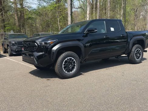 New 2026 Toyota Tacoma TRD Off-Road AWD/4WD image 4