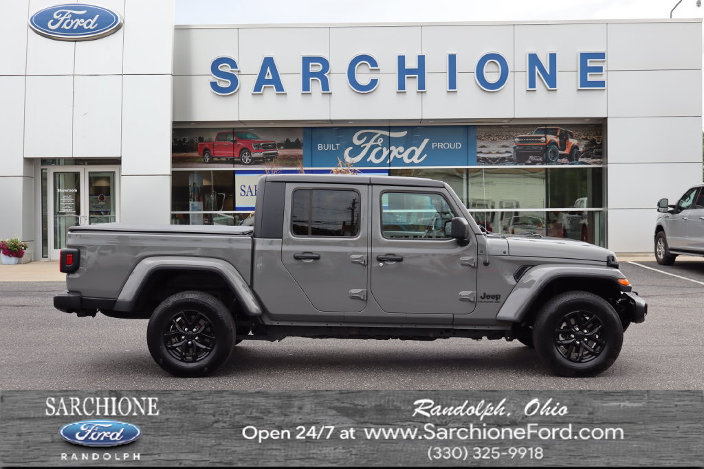 Used 2022 Jeep Gladiator Sport AWD/4WD image 1