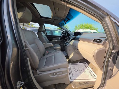 Used 2012 Honda Odyssey Touring Elite image 9