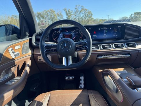 Certified 2025 Mercedes-Benz GLS 450 4MATIC image 18