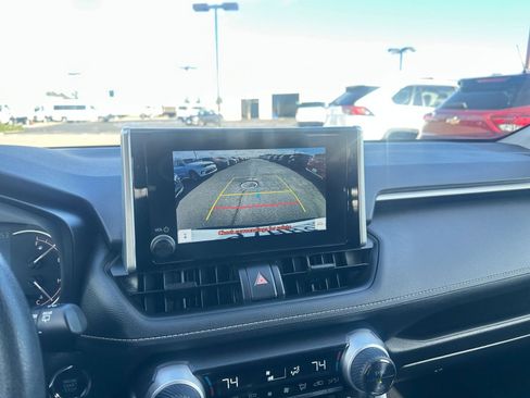 Used 2025 Toyota RAV4 XLE image 17