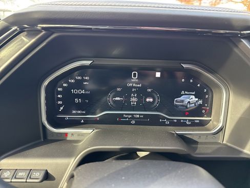 Used 2022 GMC Sierra 1500 AT4X image 12