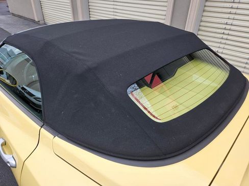 Used 2005 Chrysler Crossfire Limited image 22