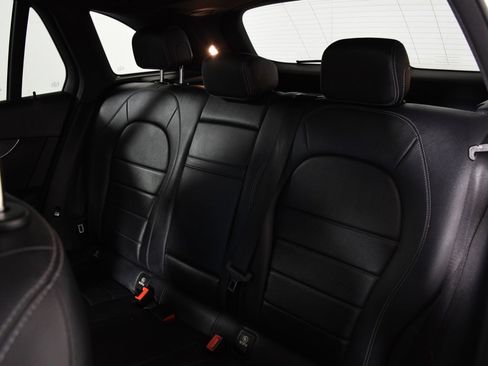 Used 2018 Mercedes-Benz GLC 300 4MATIC image 27