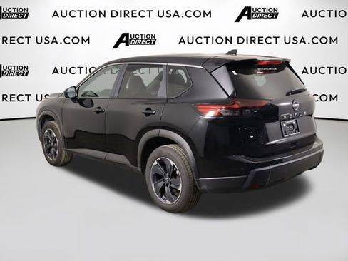 Used 2025 Nissan Rogue SV FWD image 42