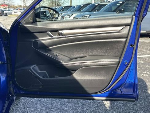 Used 2022 Honda Accord Sport image 29