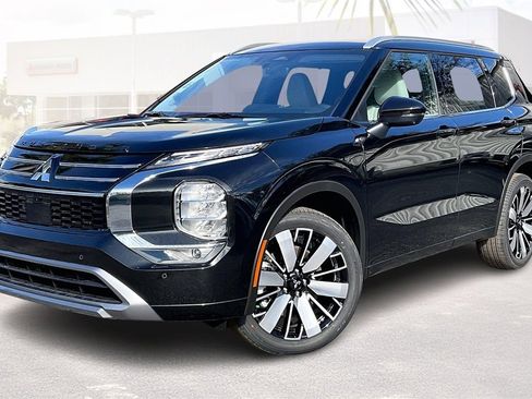 New 2026 Mitsubishi Outlander SEL image 2