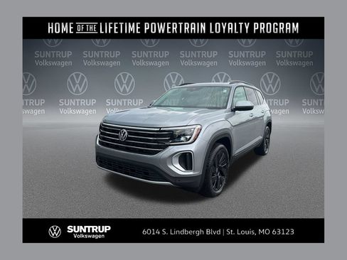Used 2026 Volkswagen Atlas SE FWD image 1