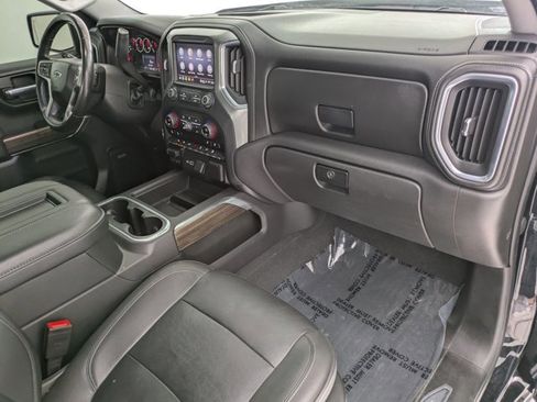 Used 2021 Chevrolet Silverado 1500 LT Trail Boss w/ Convenience Package II image 19