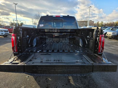 New 2025 Ford F150 Lariat w/ Equipment Group 501A Mid image 9