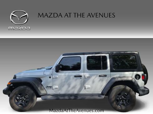 Used 2022 Jeep Wrangler Unlimited Sport AWD/4WD image 15
