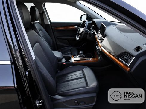 Used 2023 Audi Q5 2.0T Premium Plus w/ Premium Plus Package AWD/4WD image 11