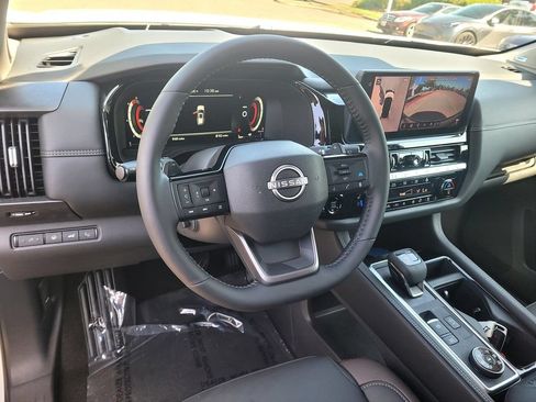 New 2026 Nissan Pathfinder Platinum w/ Cargo Package AWD/4WD image 6