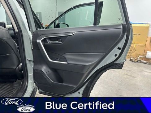 Used 2022 Toyota RAV4 XLE w/ Convenience Package image 28