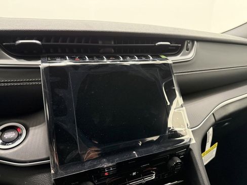 New 2026 Jeep Grand Cherokee Laredo image 28