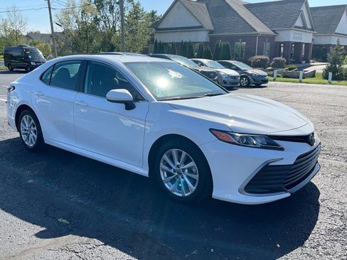 Used 2023 Toyota Camry LE FWD image 9