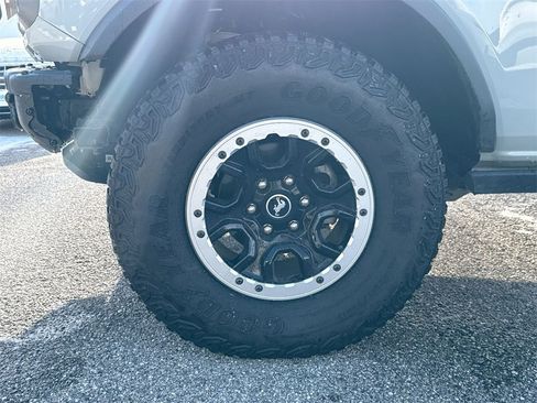 Used 2024 Ford Bronco Badlands image 18