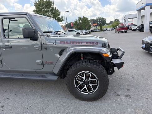 Used 2022 Jeep Gladiator Rubicon w/ LED Lighting Group AWD/4WD image 4