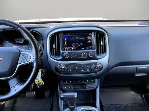 Used 2020 Chevrolet Colorado ZR2 w/ Colorado ZR2 Bison Edition AWD/4WD image 13