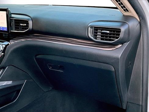 Used 2023 Ford Explorer Limited image 20