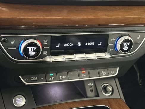 Used 2022 Audi Q5 e Premium w/ Convenience Package image 19