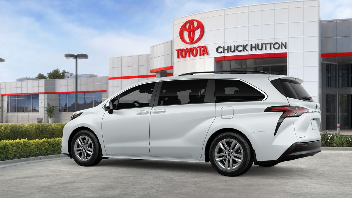 Certified 2026 Toyota Sienna XLE AWD/4WD image 41