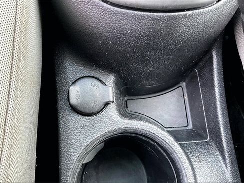 Used 2014 Chevrolet Cruze LT image 32