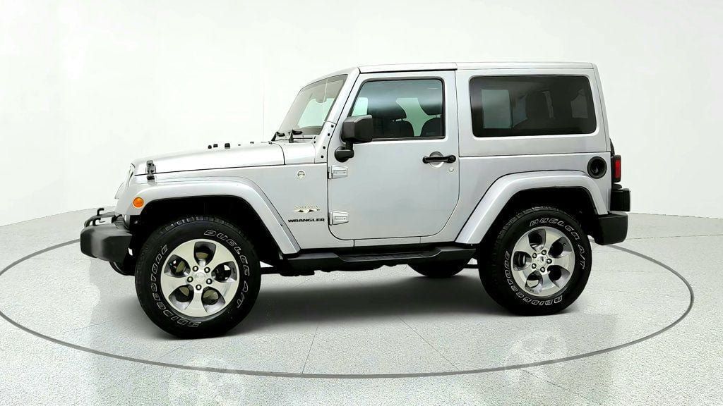 Used 2016 Jeep Wrangler Sahara w/ Connectivity Group AWD/4WD image 8