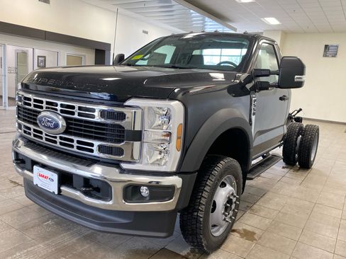 New 2026 Ford F550 4x4 Regular Cab Super Duty image 4