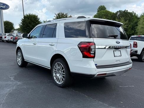 Used 2024 Ford Expedition Limited AWD/4WD image 6
