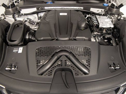 New 2026 Porsche Macan GTS image 51