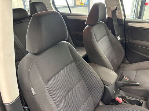 Used 2013 Volkswagen Golf TDI FWD image 43