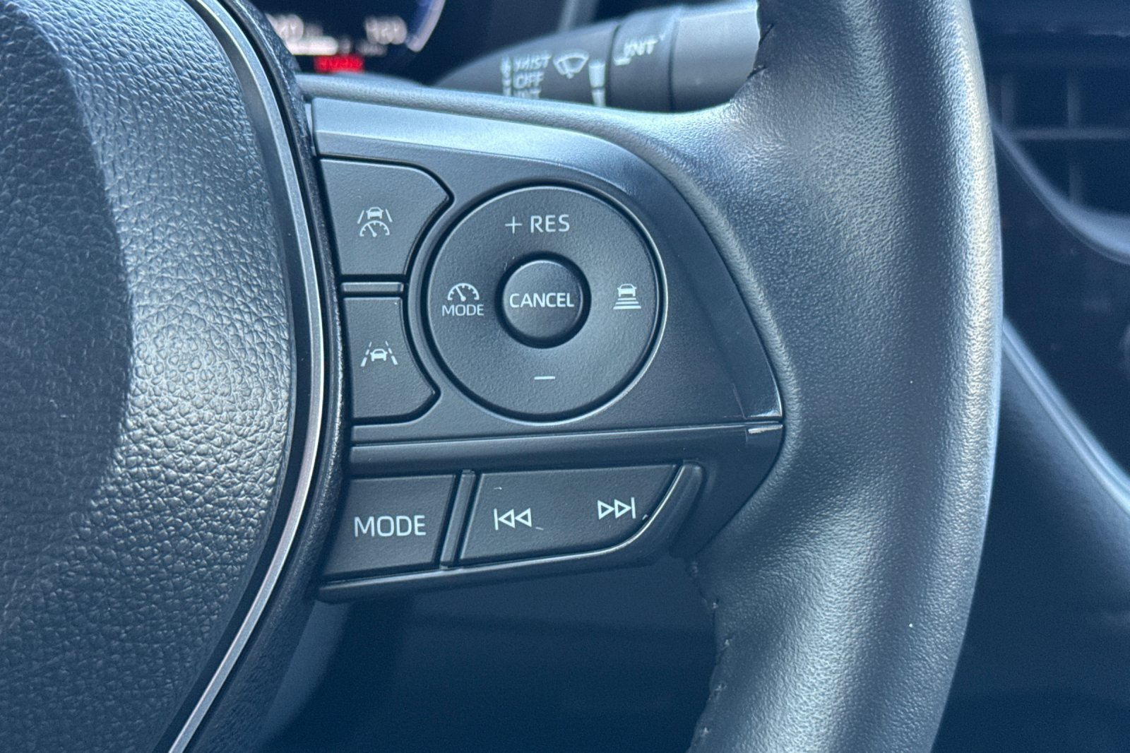 Certified 2026 Toyota Corolla XSE FWD image 31