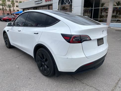 Used 2023 Tesla Model Y Long Range AWD/4WD image 8