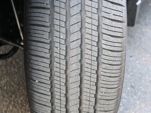 Used 2025 Subaru Forester Limited image 12