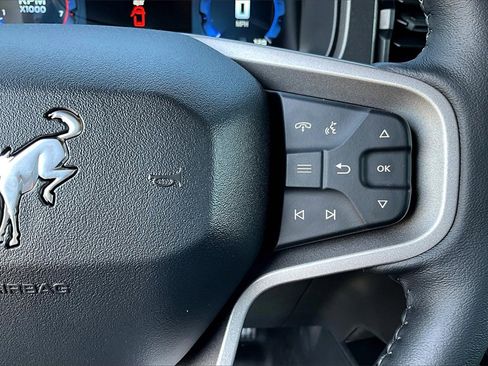 New 2025 Ford Bronco Badlands image 19