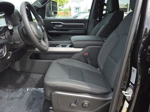 New 2026 RAM 1500 Big Horn AWD/4WD image 34